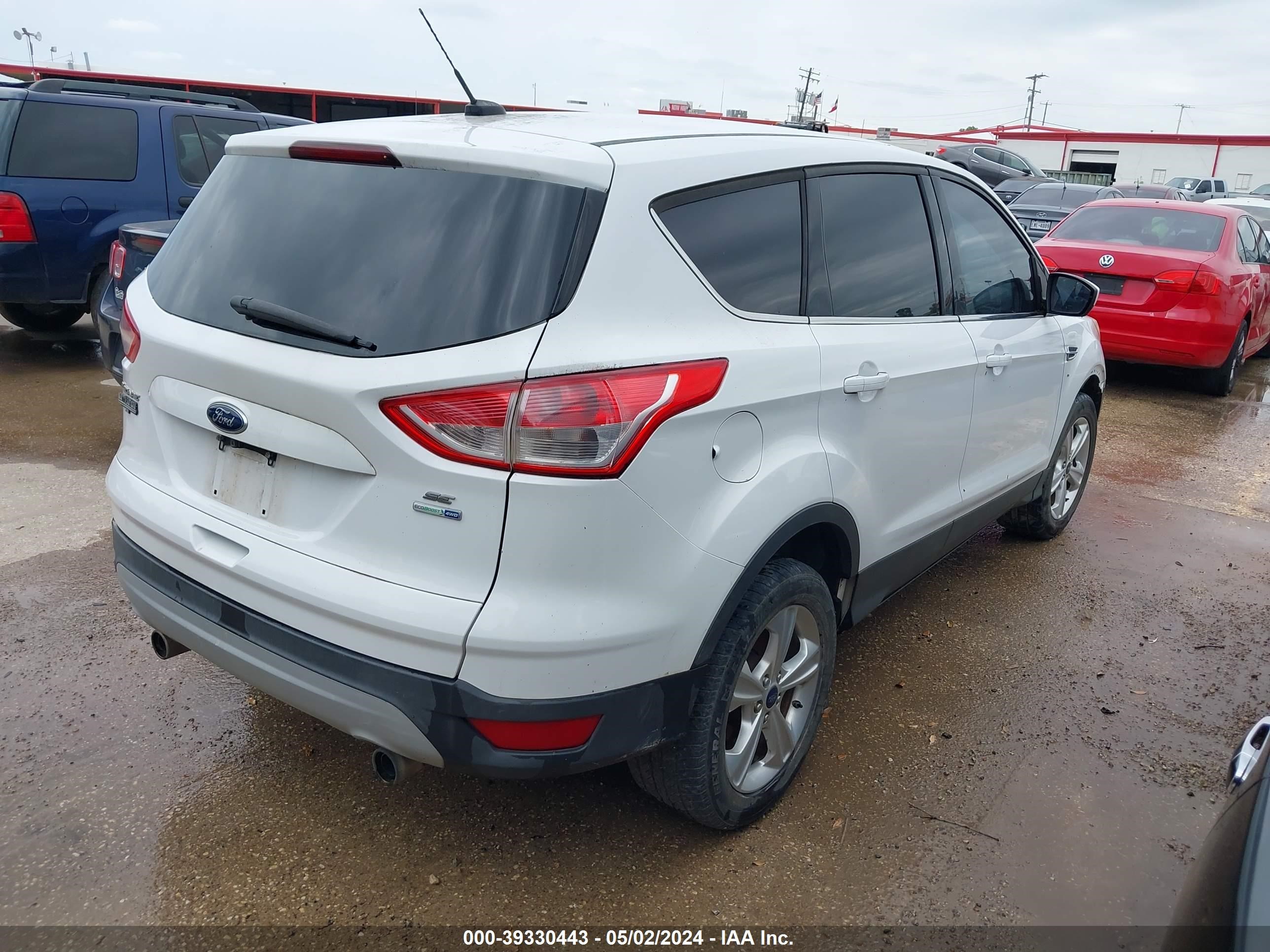 Photo 3 VIN: 1FMCU9GX0DUD25007 - FORD ESCAPE 