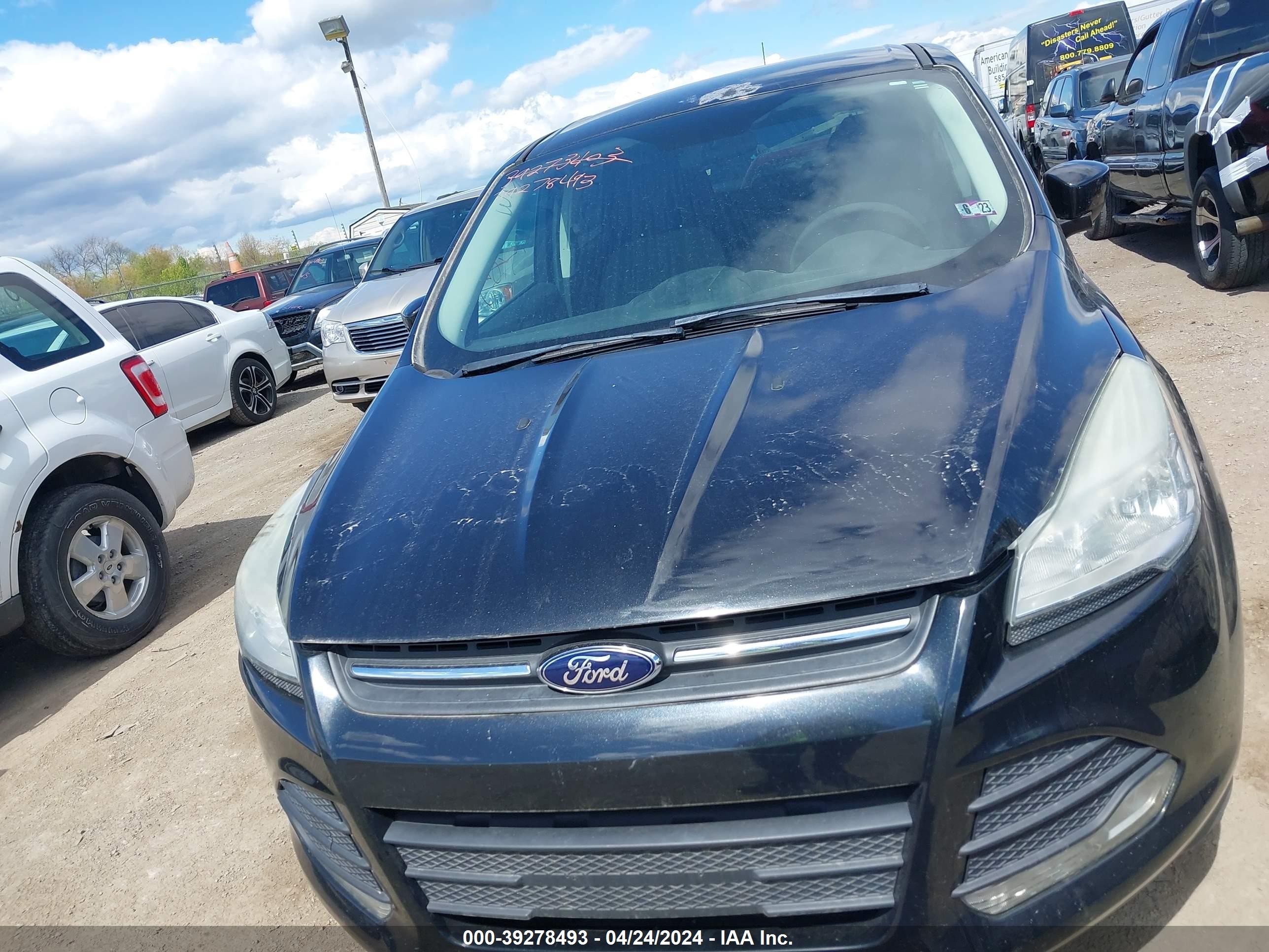 Photo 4 VIN: 1FMCU9GX0EUB76969 - FORD ESCAPE 