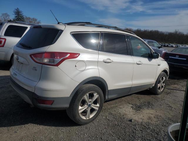 Photo 2 VIN: 1FMCU9GX0EUE32186 - FORD ESCAPE 