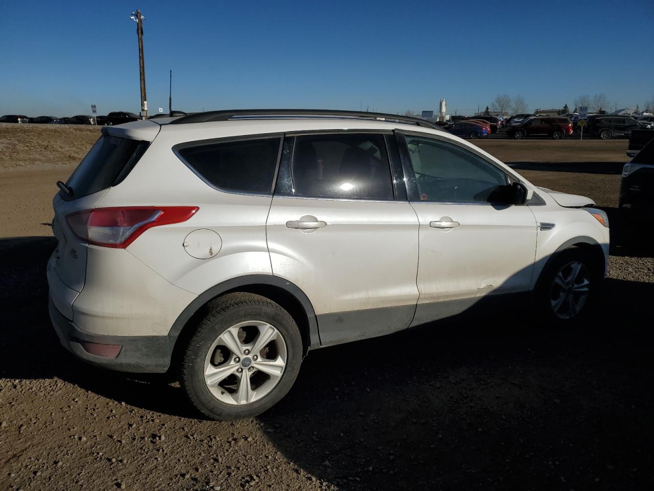 Photo 2 VIN: 1FMCU9GX0EUE43527 - FORD ESCAPE 