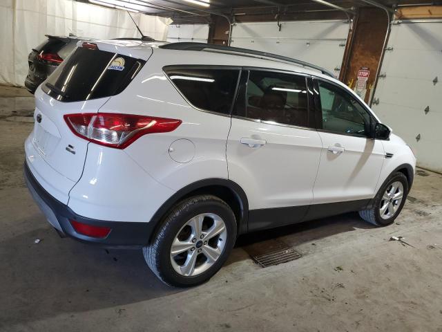 Photo 2 VIN: 1FMCU9GX0FUB66962 - FORD ESCAPE 