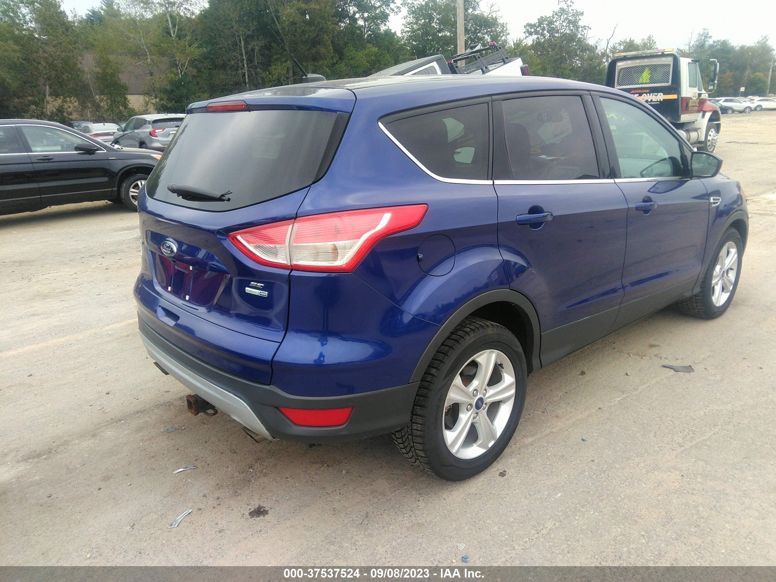 Photo 3 VIN: 1FMCU9GX0FUC39134 - FORD ESCAPE 