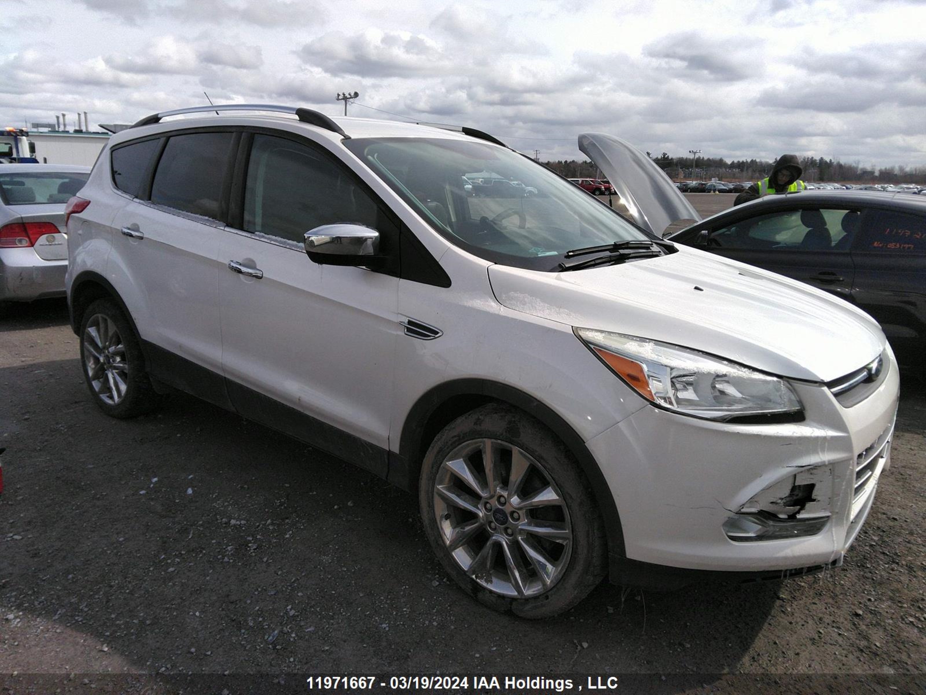 Photo 0 VIN: 1FMCU9GX0FUC83490 - FORD ESCAPE 