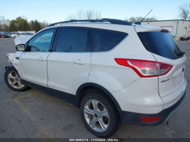 Photo 2 VIN: 1FMCU9GX1DUC74617 - FORD ESCAPE 