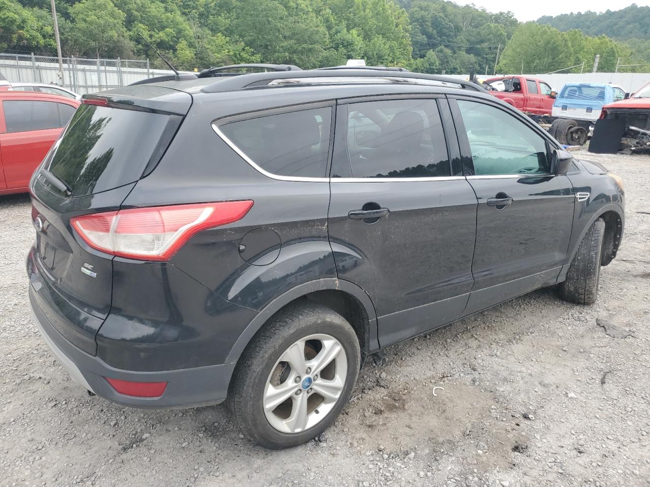 Photo 2 VIN: 1FMCU9GX1DUD23122 - FORD ESCAPE 