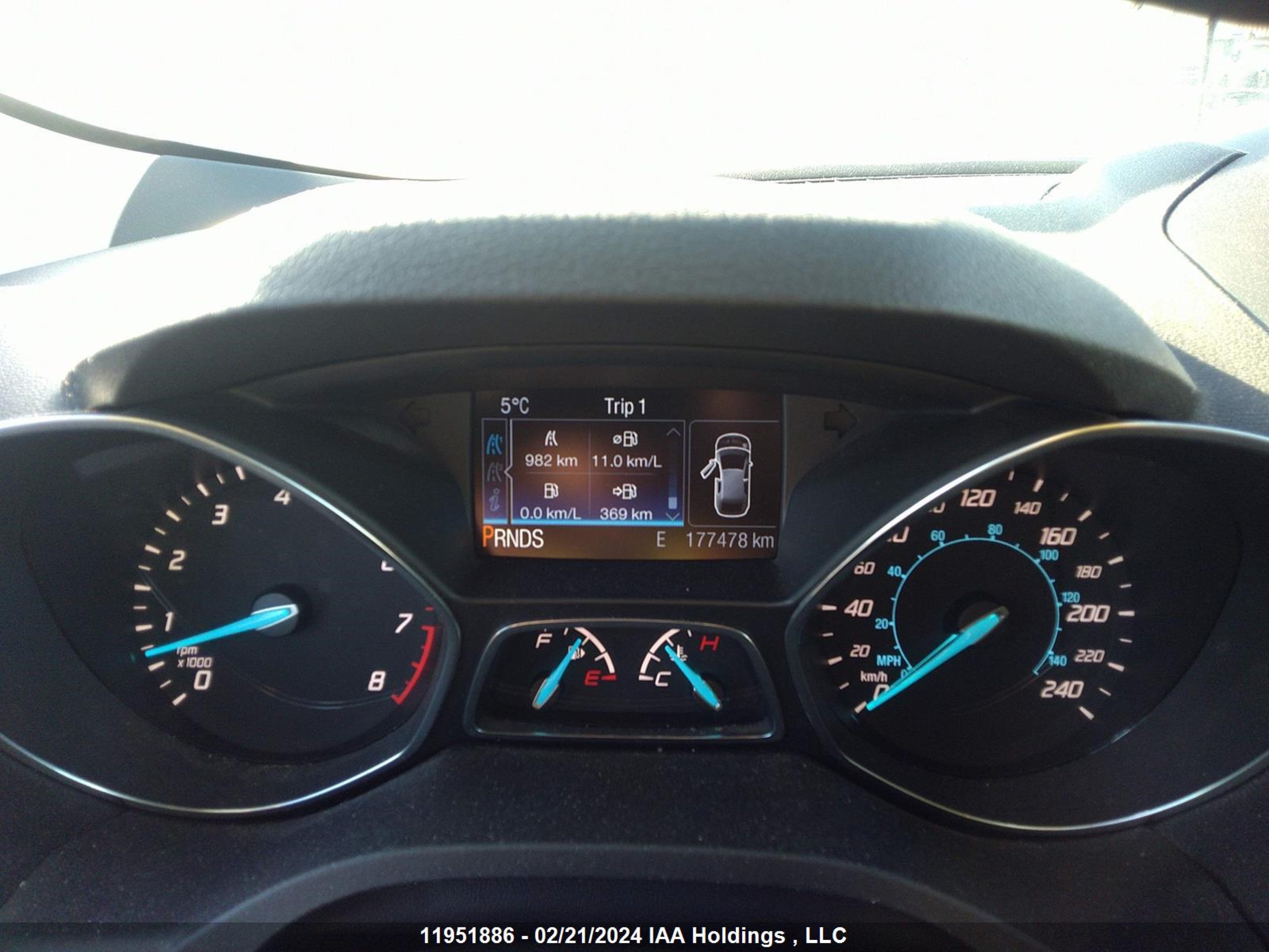 Photo 6 VIN: 1FMCU9GX1EUA48448 - FORD ESCAPE 