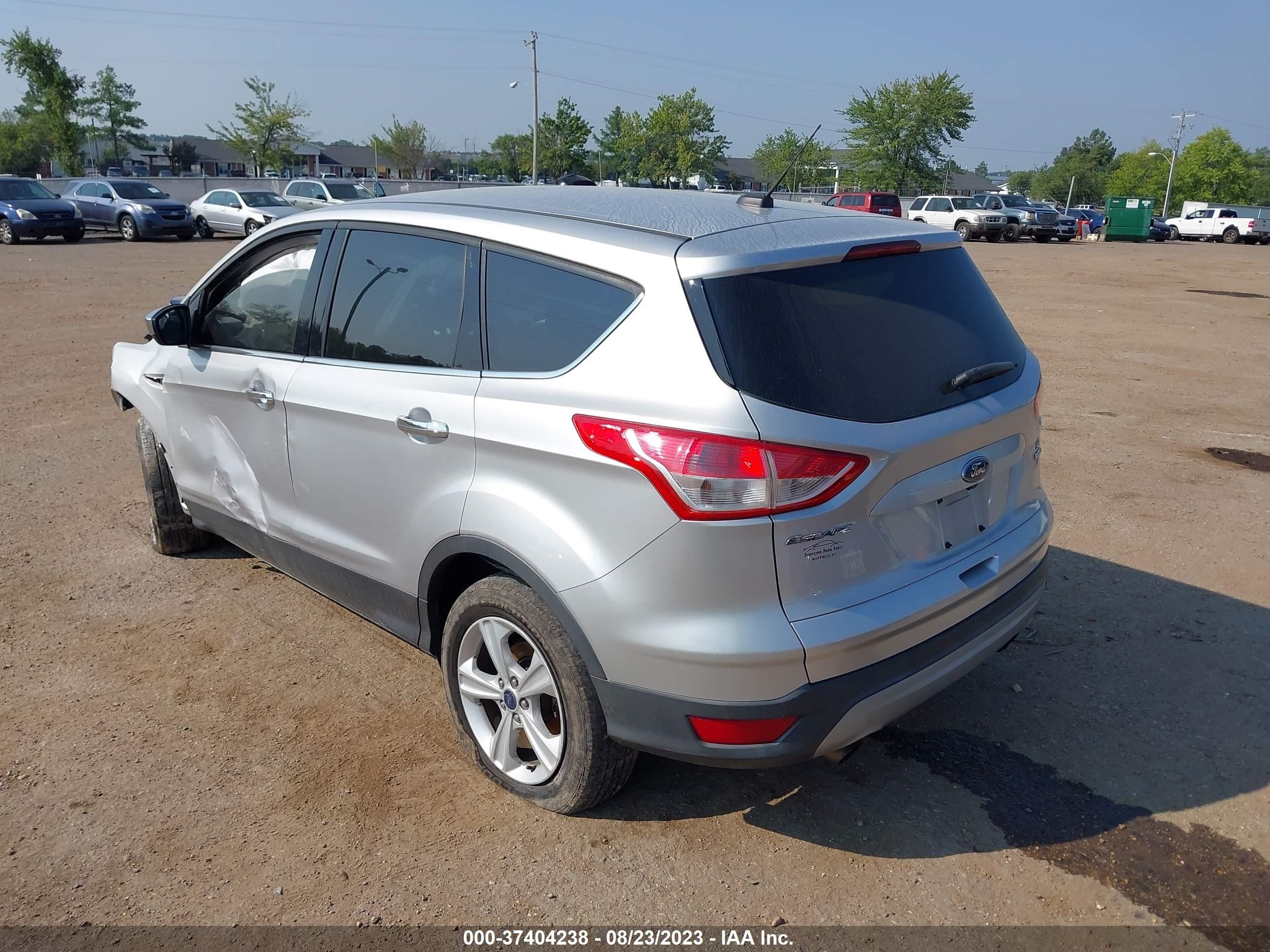 Photo 2 VIN: 1FMCU9GX1EUC10207 - FORD ESCAPE 