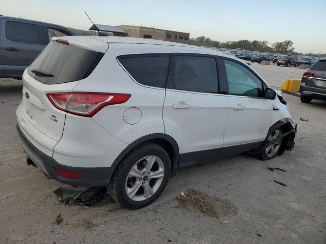 Photo 2 VIN: 1FMCU9GX1FUA82181 - FORD ESCAPE SE 