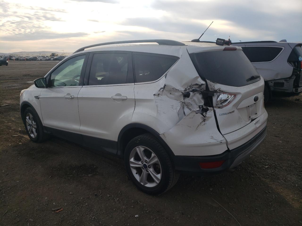 Photo 1 VIN: 1FMCU9GX1FUB13400 - FORD ESCAPE 