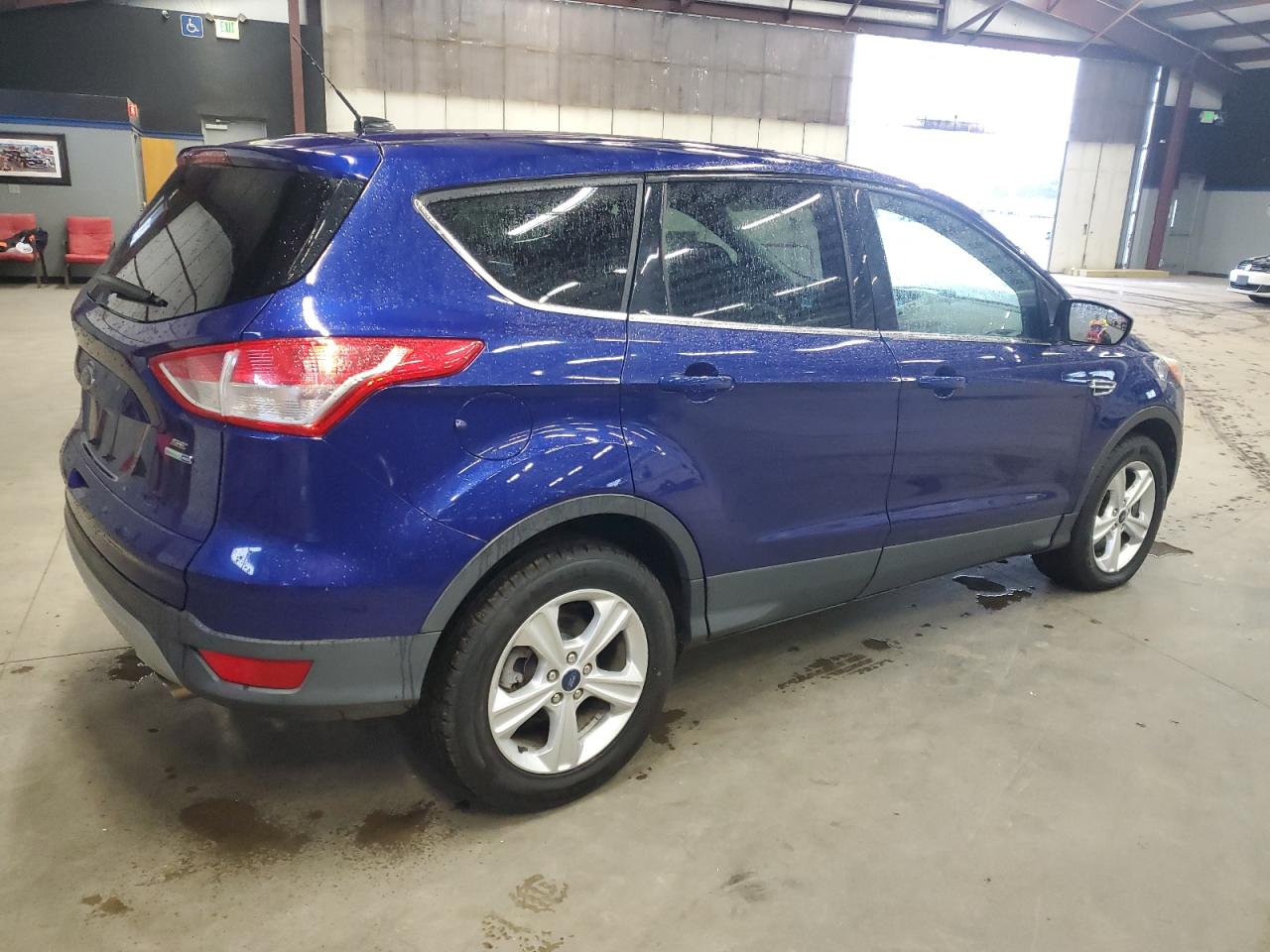 Photo 2 VIN: 1FMCU9GX1GUB62257 - FORD ESCAPE 