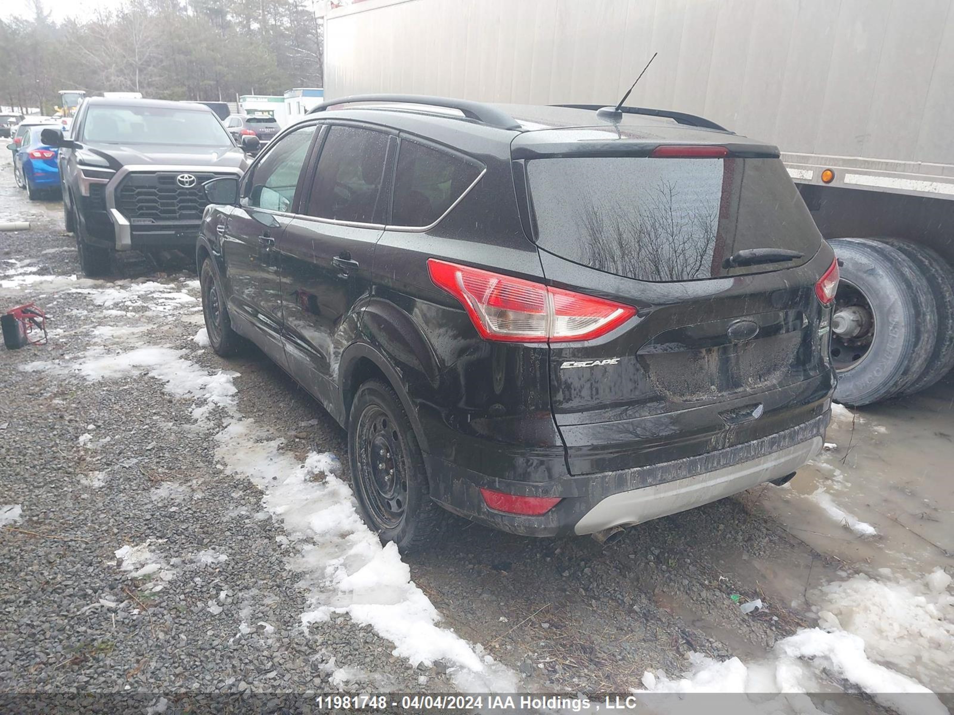 Photo 2 VIN: 1FMCU9GX2EUA41668 - FORD ESCAPE 