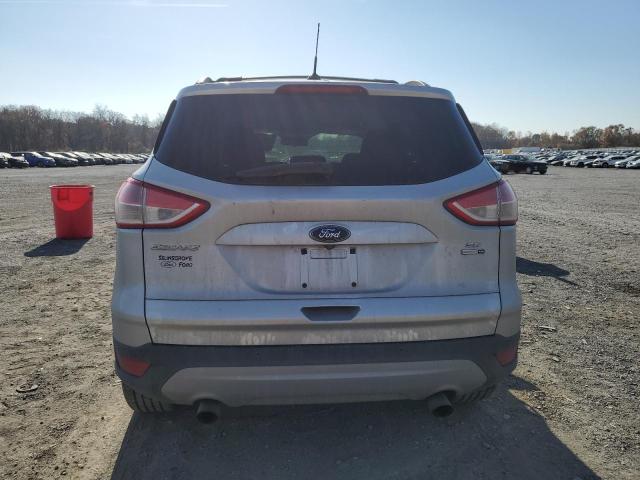 Photo 5 VIN: 1FMCU9GX2EUC63997 - FORD ESCAPE SE 