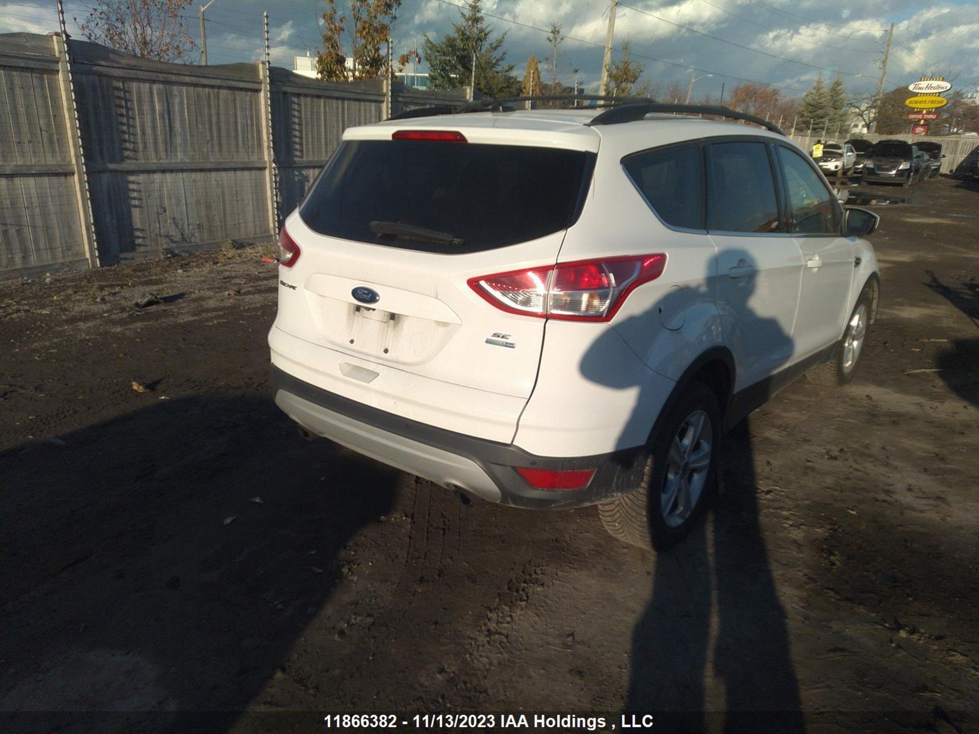 Photo 3 VIN: 1FMCU9GX2FUB83455 - FORD ESCAPE 