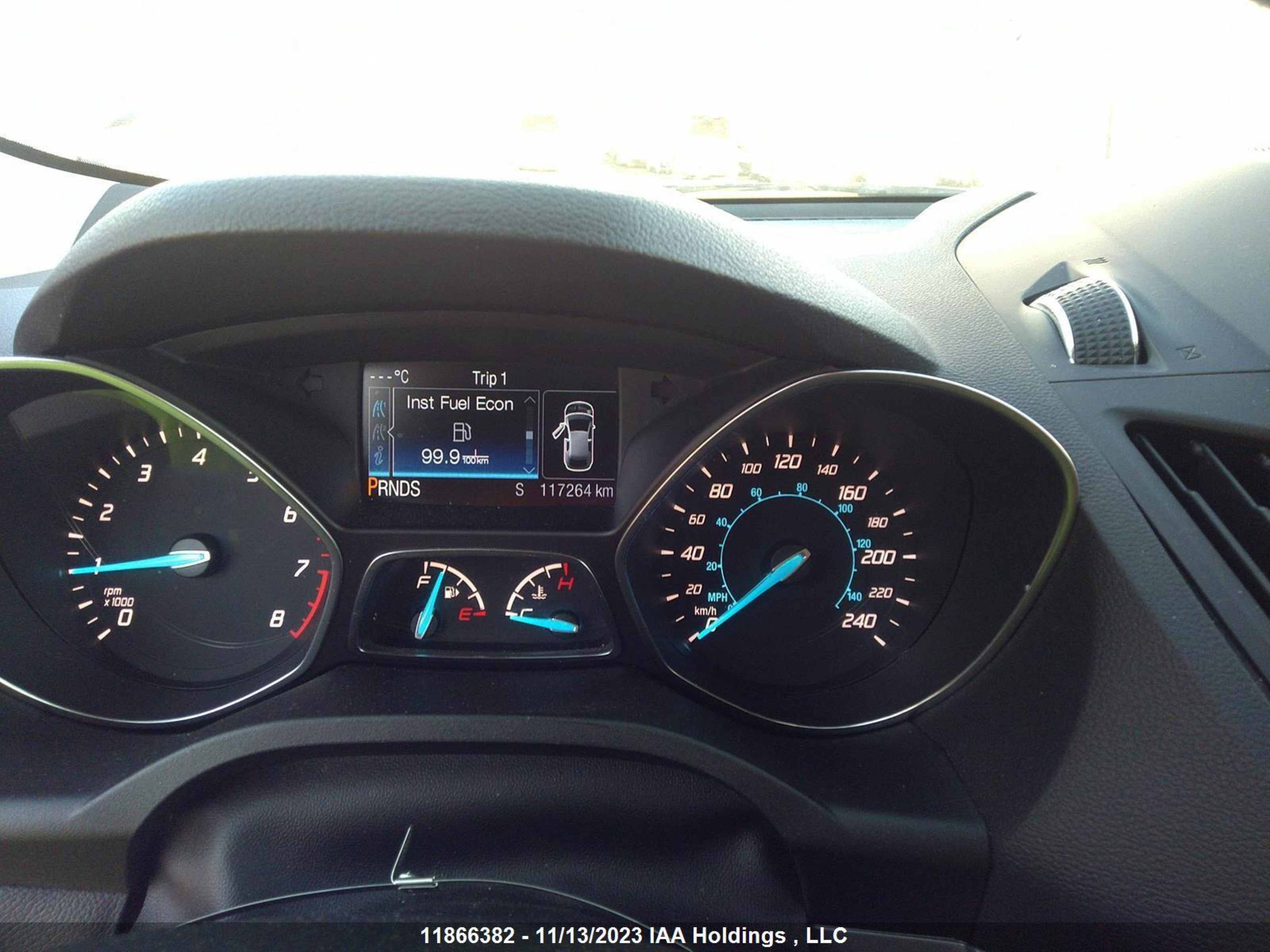 Photo 6 VIN: 1FMCU9GX2FUB83455 - FORD ESCAPE 