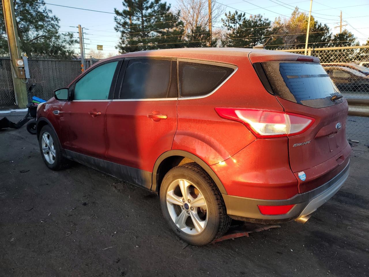 Photo 2 VIN: 1FMCU9GX2GUA32987 - FORD ESCAPE 