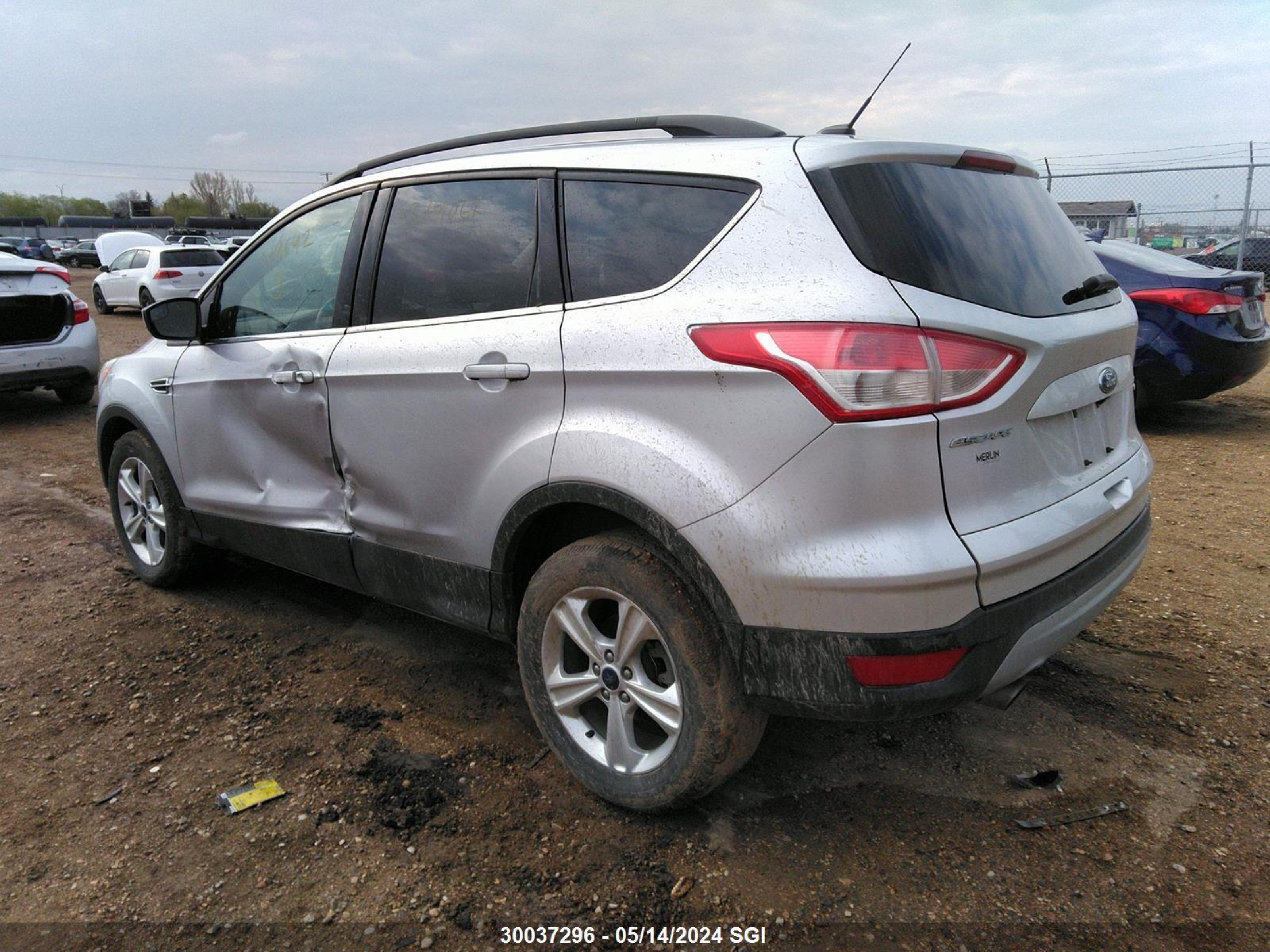 Photo 2 VIN: 1FMCU9GX2GUC14642 - FORD ESCAPE 