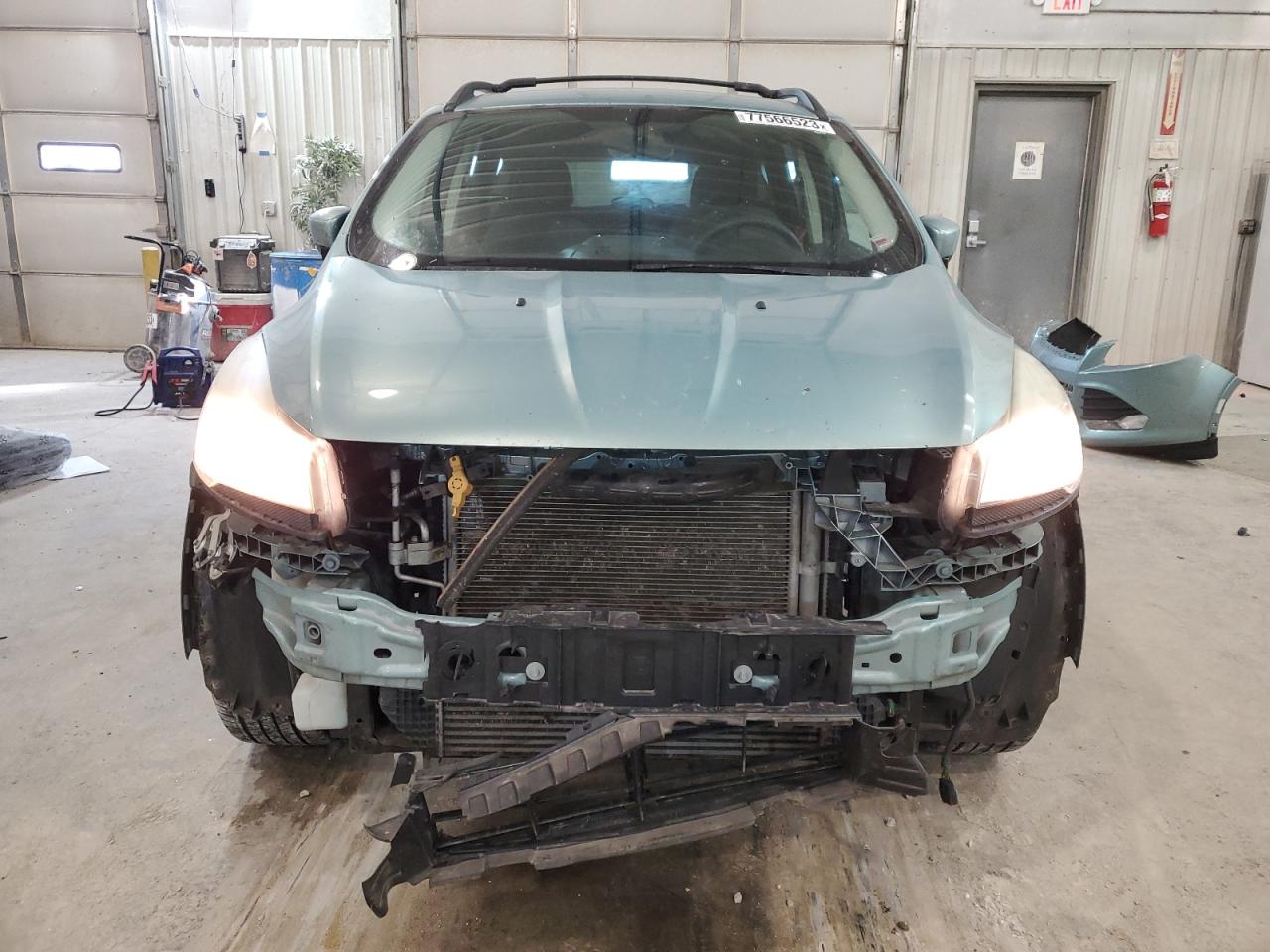 Photo 4 VIN: 1FMCU9GX3DUA77271 - FORD ESCAPE 