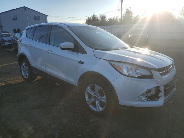 Photo 3 VIN: 1FMCU9GX3FUA14061 - FORD ESCAPE 