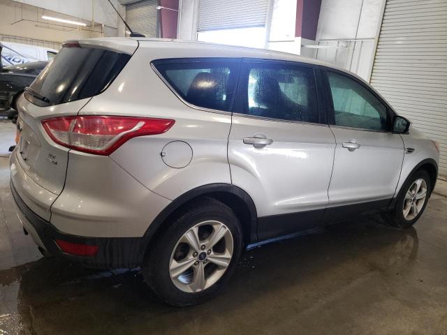 Photo 2 VIN: 1FMCU9GX3FUB26441 - FORD ESCAPE SE 