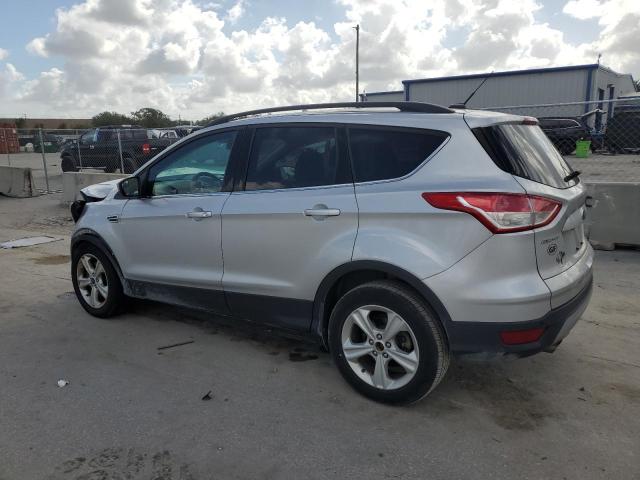 Photo 1 VIN: 1FMCU9GX3GUB65399 - FORD ESCAPE SE 