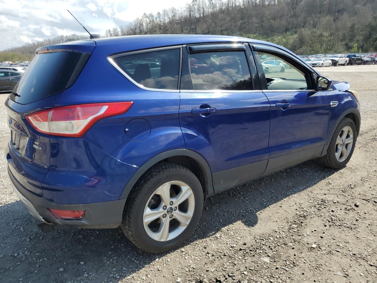 Photo 2 VIN: 1FMCU9GX4EUA60500 - FORD ESCAPE 