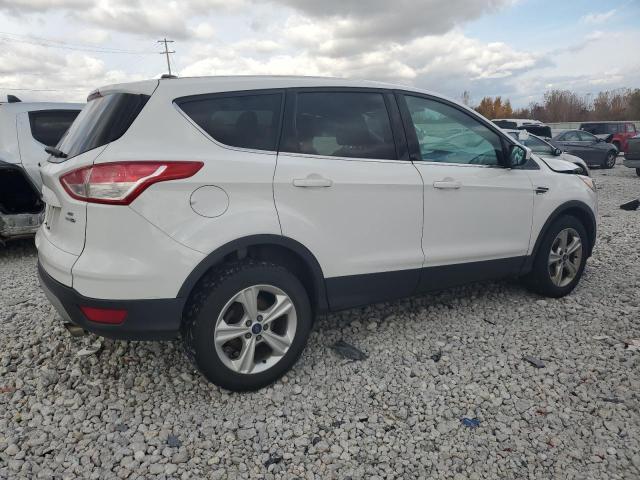 Photo 2 VIN: 1FMCU9GX4FUB28618 - FORD ESCAPE SE 