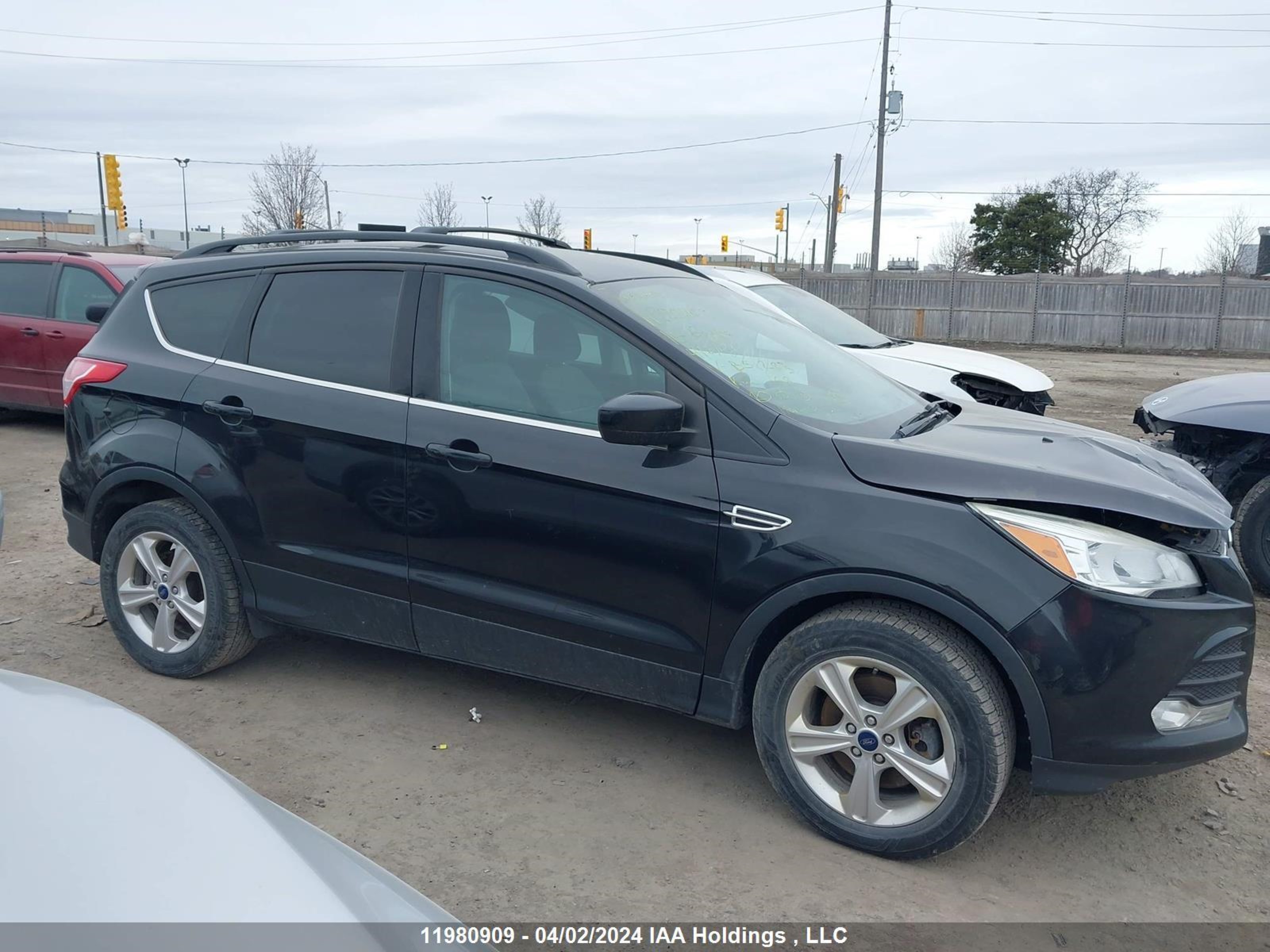 Photo 13 VIN: 1FMCU9GX4FUB51283 - FORD ESCAPE 