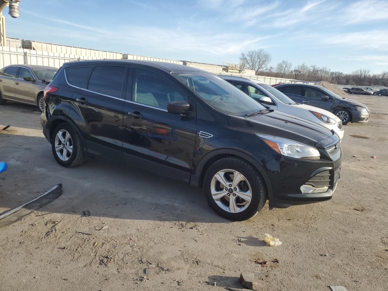 Photo 3 VIN: 1FMCU9GX4FUC75991 - FORD ESCAPE 