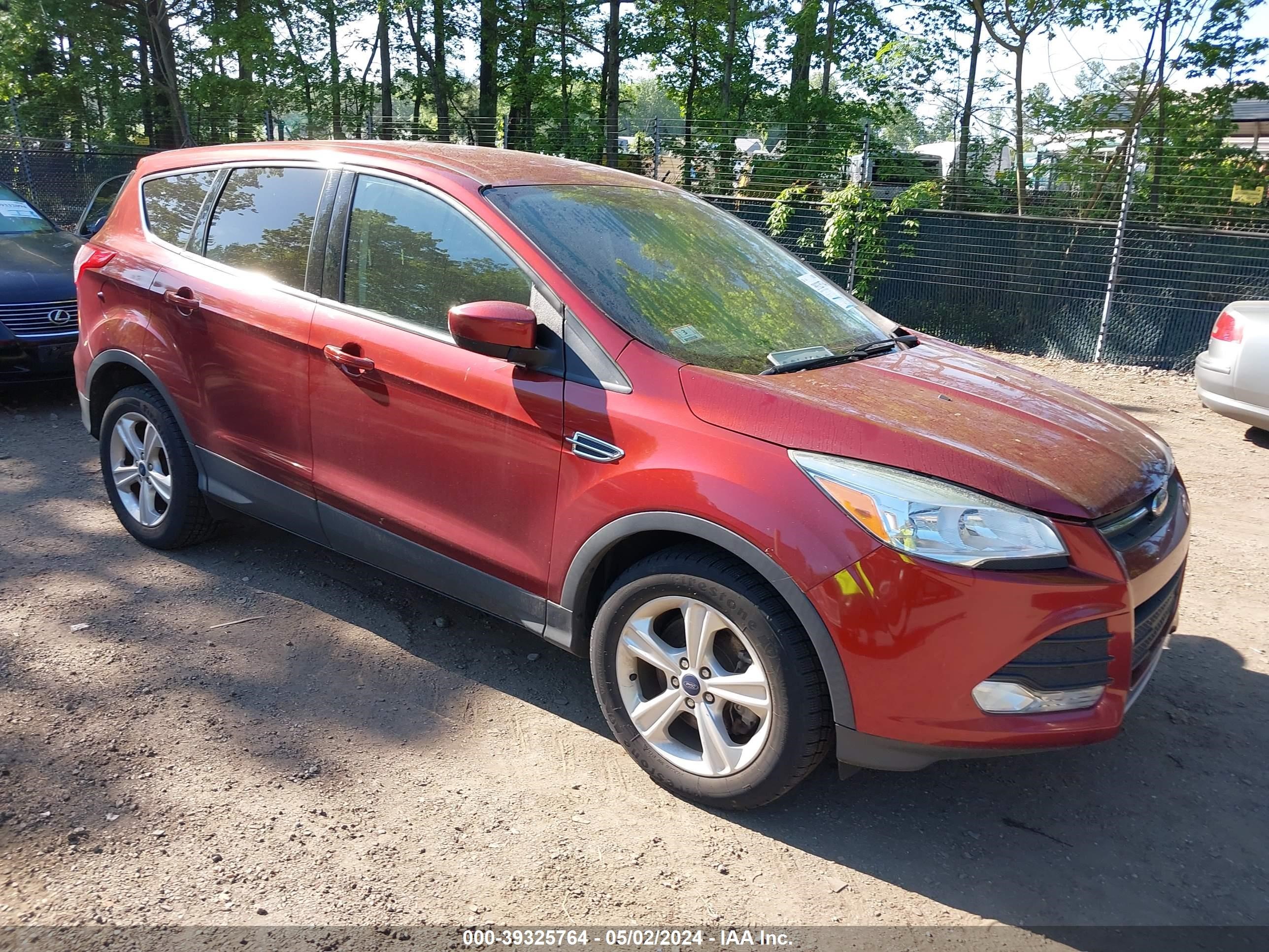 Photo 0 VIN: 1FMCU9GX4GUB74452 - FORD ESCAPE 