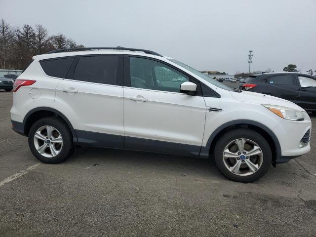 Photo 3 VIN: 1FMCU9GX5DUB35428 - FORD ESCAPE 