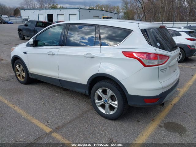 Photo 2 VIN: 1FMCU9GX5DUC04442 - FORD ESCAPE 