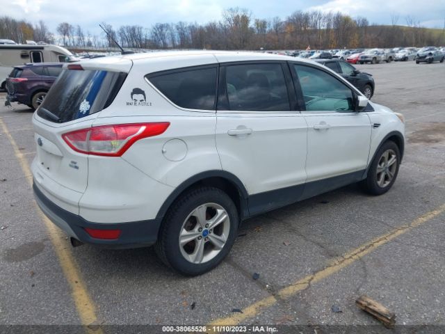 Photo 3 VIN: 1FMCU9GX5DUC04442 - FORD ESCAPE 