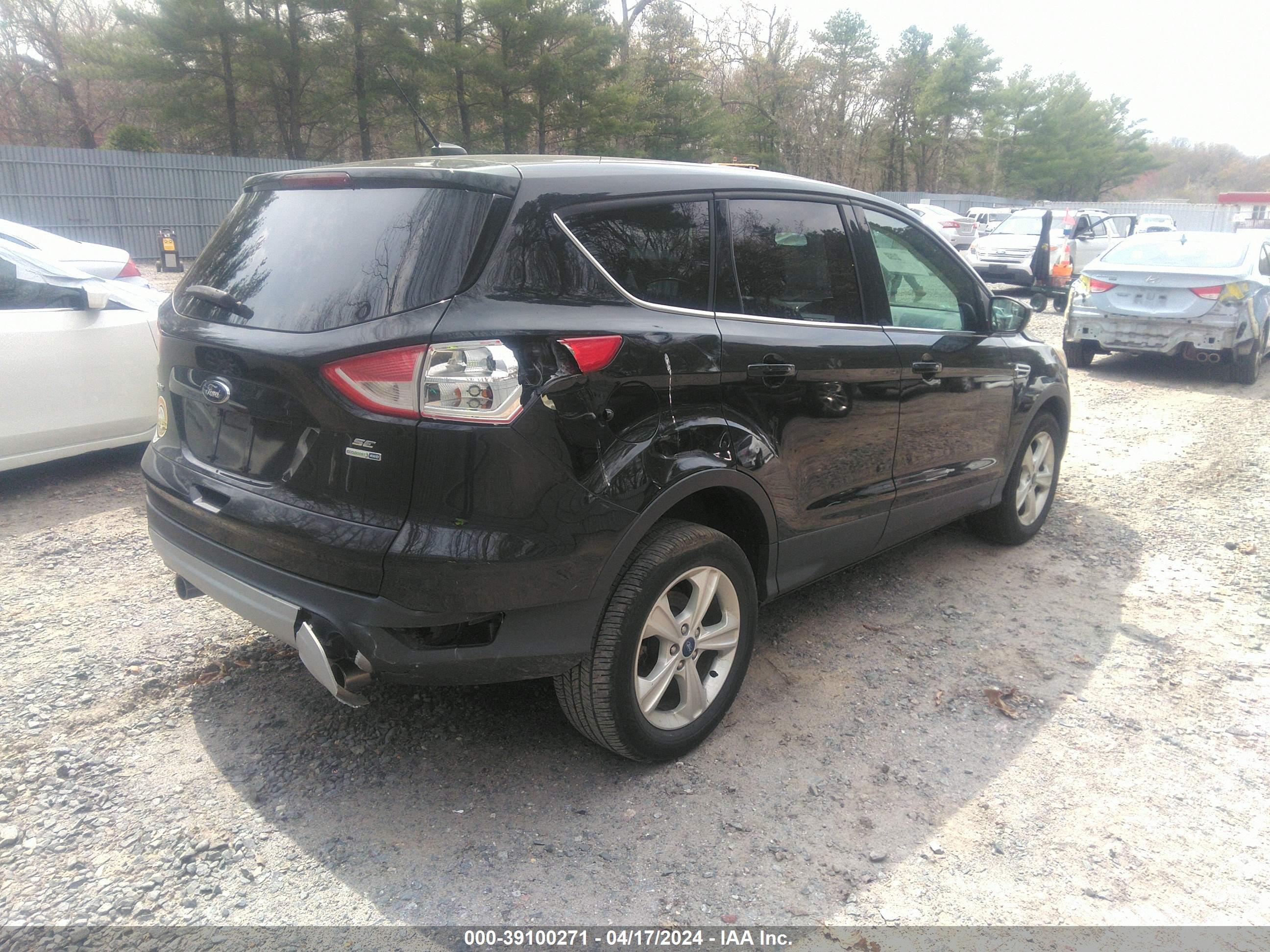 Photo 3 VIN: 1FMCU9GX5DUD03326 - FORD ESCAPE 