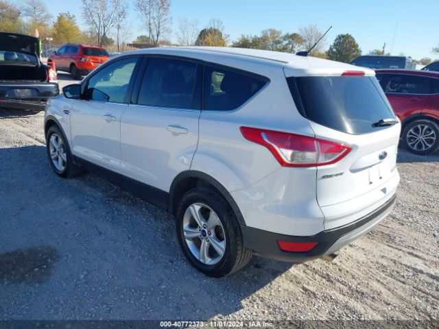 Photo 2 VIN: 1FMCU9GX5FUB01315 - FORD ESCAPE 