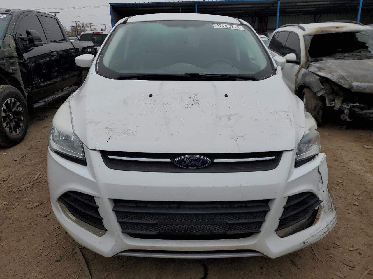 Photo 4 VIN: 1FMCU9GX5FUC28758 - FORD ESCAPE 