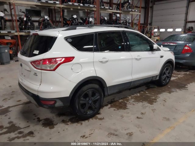 Photo 3 VIN: 1FMCU9GX5GUB63430 - FORD ESCAPE 