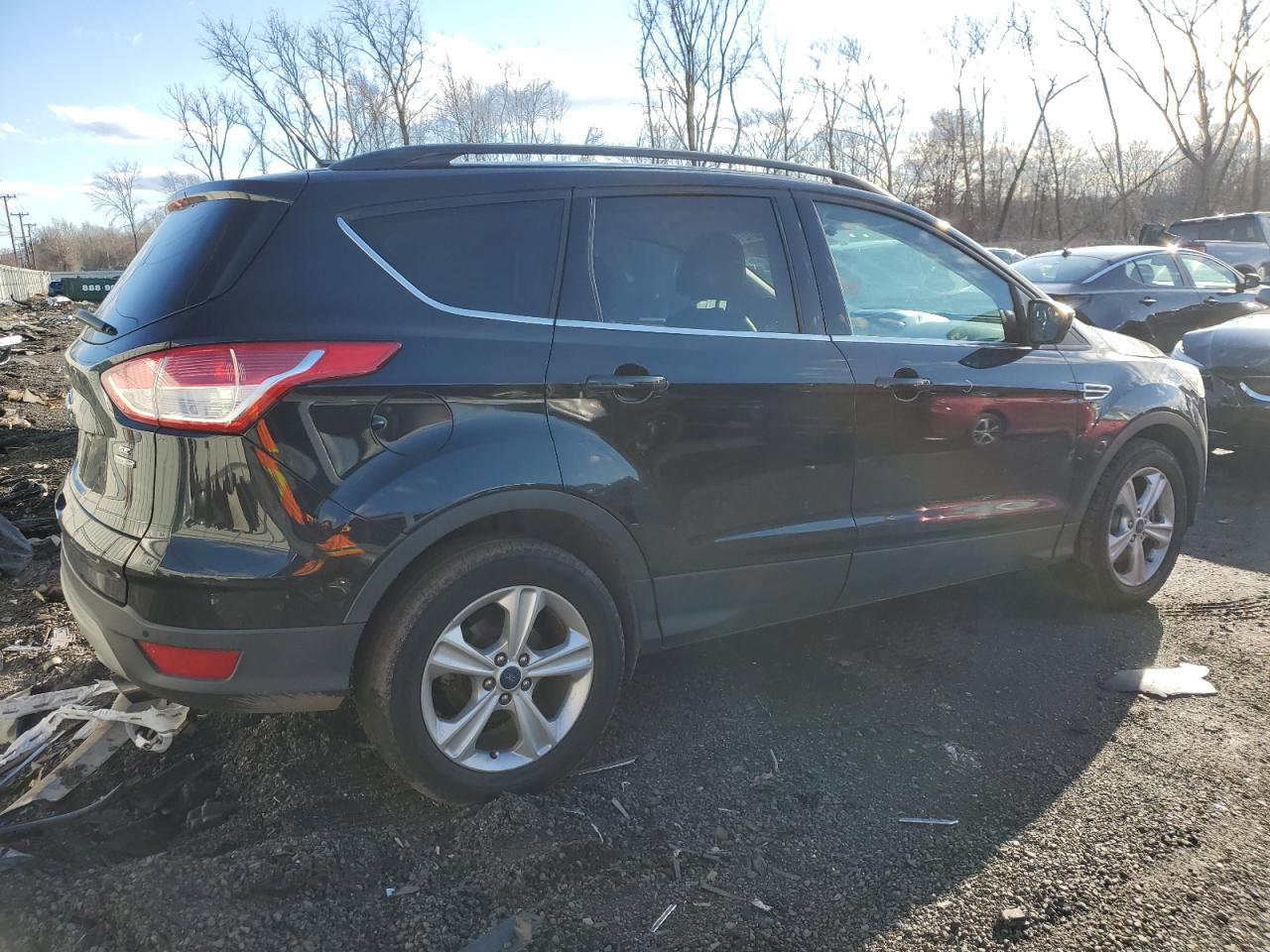 Photo 2 VIN: 1FMCU9GX6EUC41341 - FORD ESCAPE 