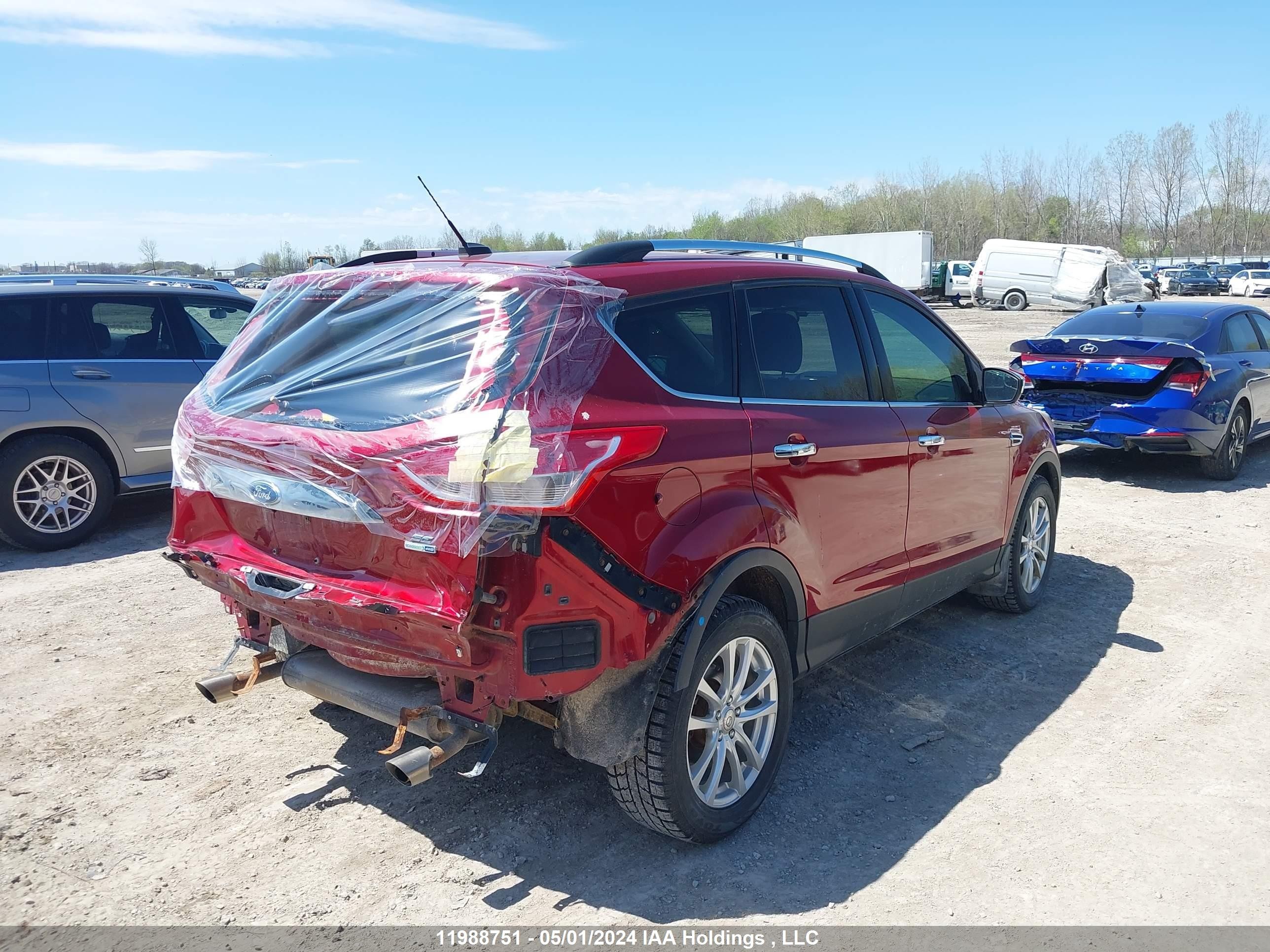 Photo 3 VIN: 1FMCU9GX6FUC18045 - FORD ESCAPE 