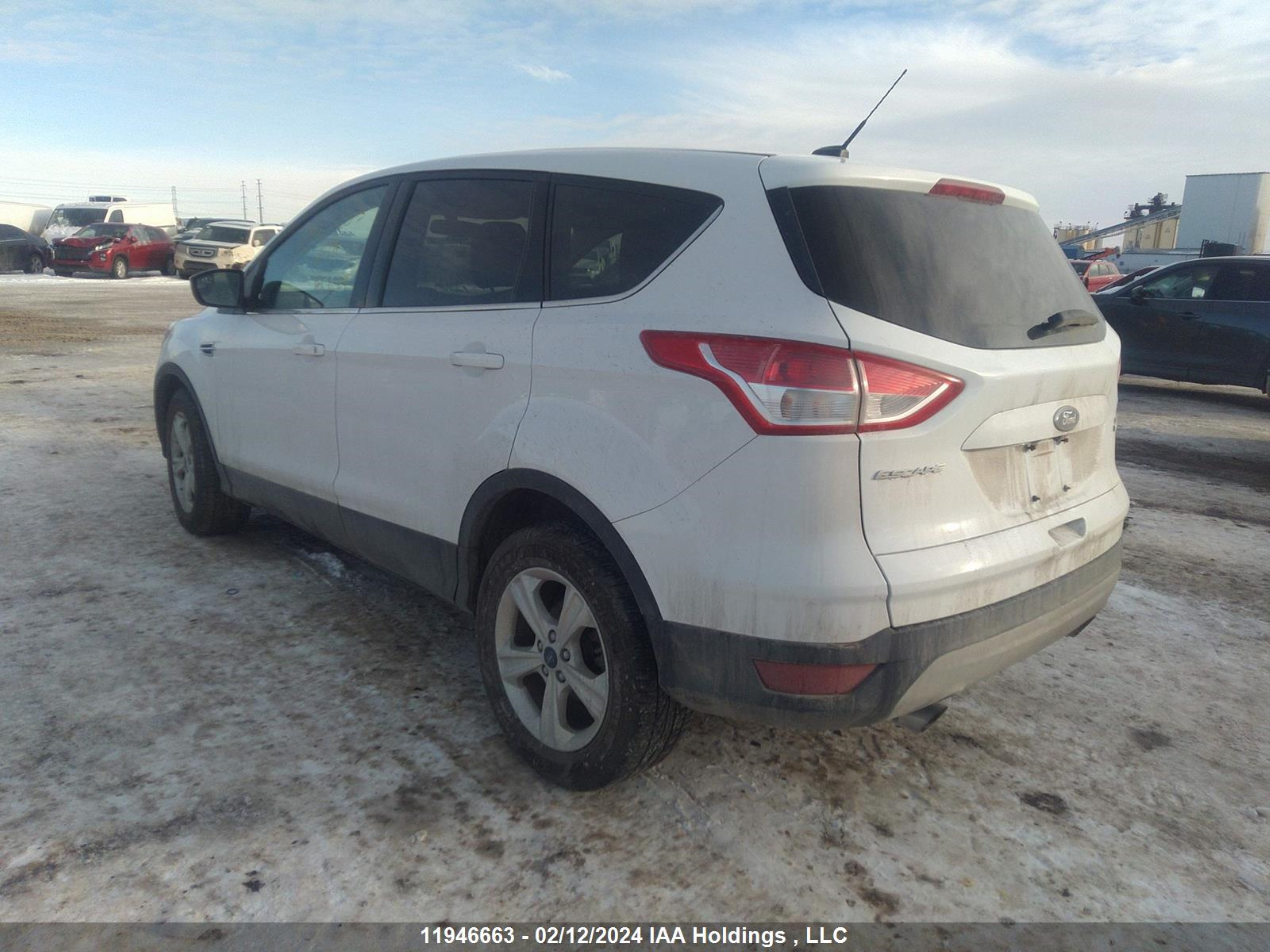 Photo 2 VIN: 1FMCU9GX7EUC25021 - FORD ESCAPE 