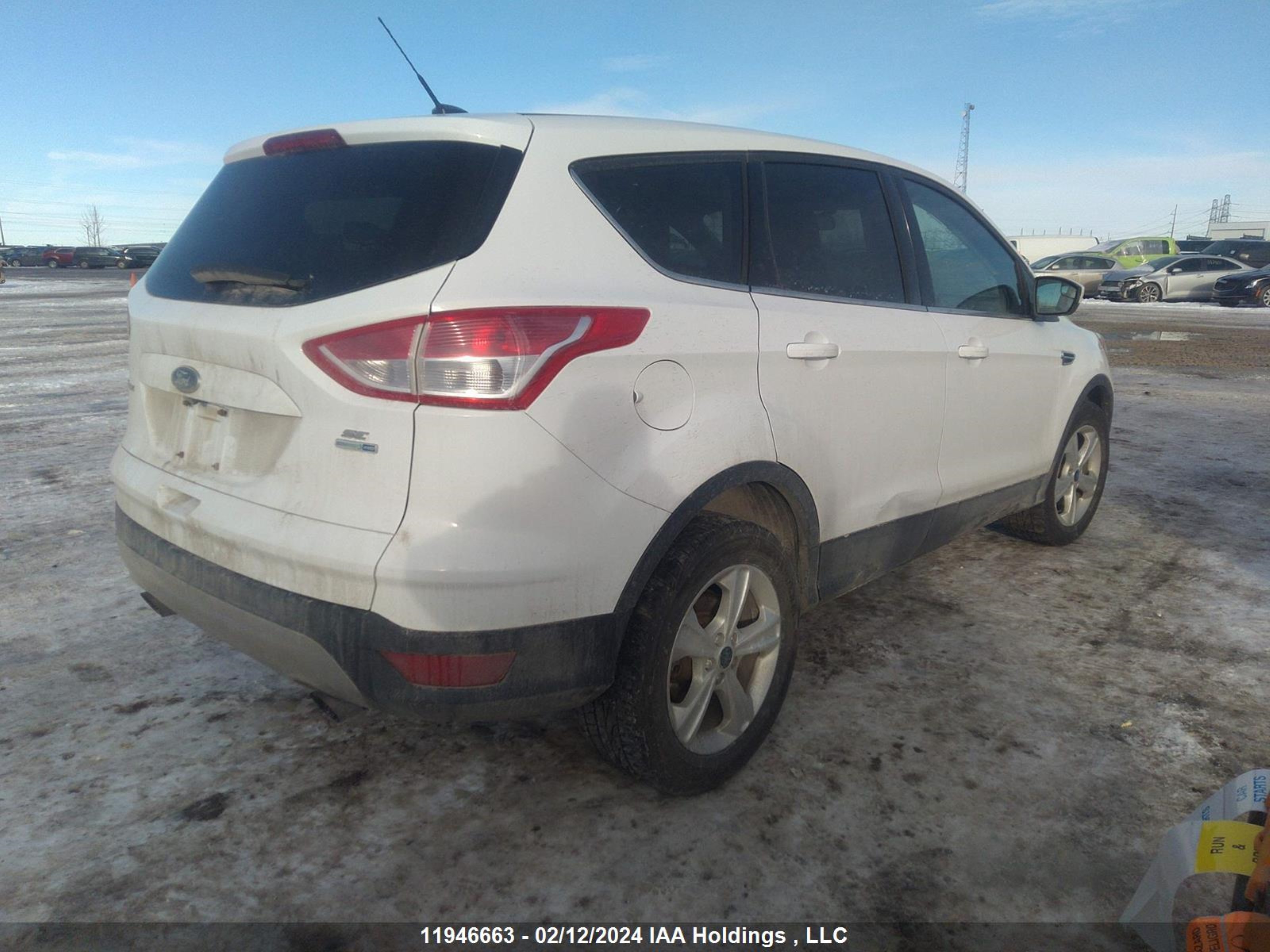 Photo 3 VIN: 1FMCU9GX7EUC25021 - FORD ESCAPE 