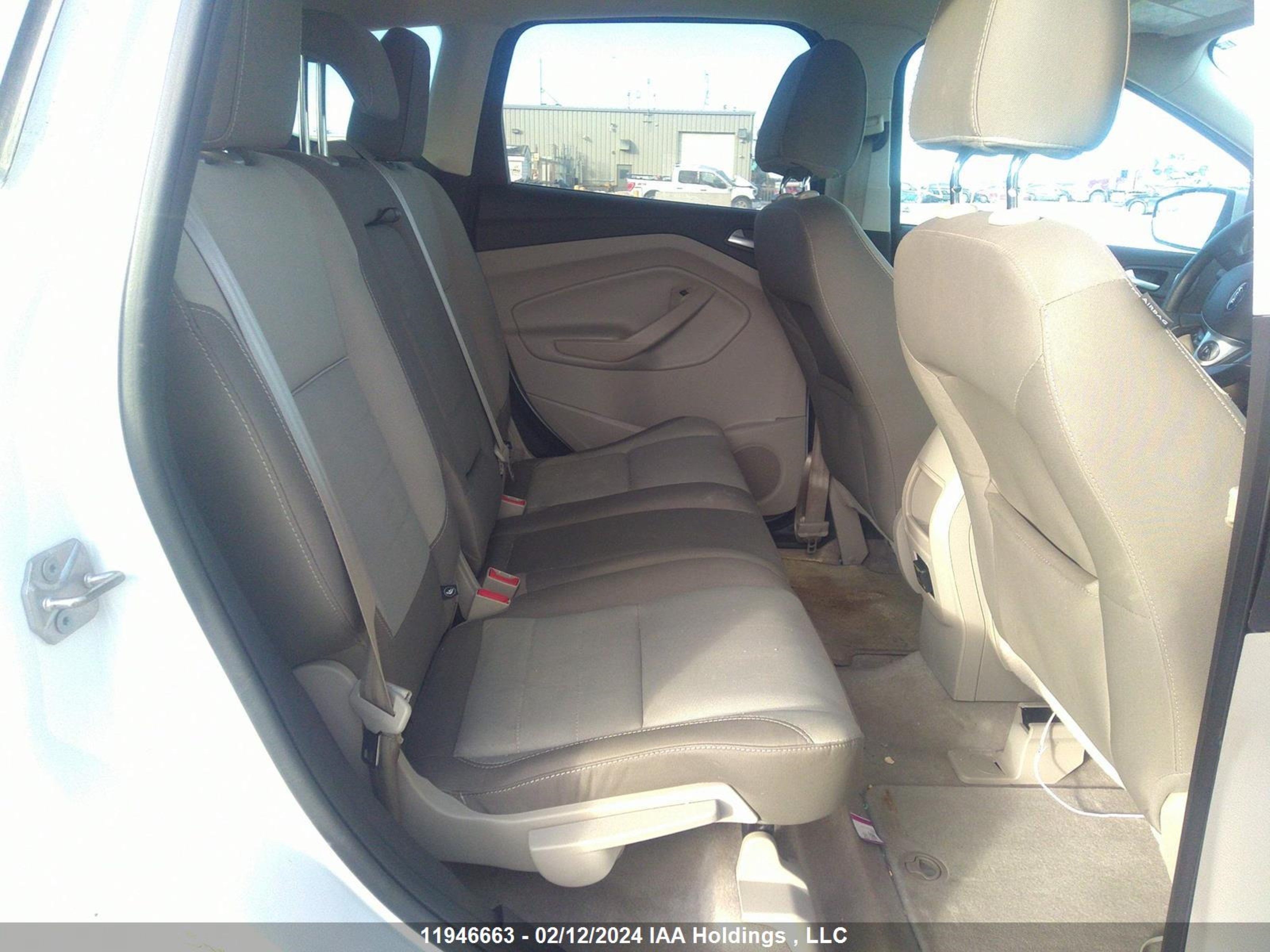 Photo 7 VIN: 1FMCU9GX7EUC25021 - FORD ESCAPE 