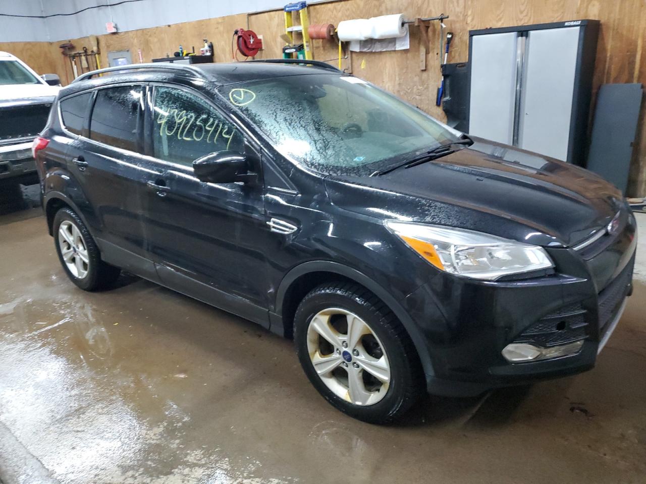 Photo 3 VIN: 1FMCU9GX7EUC84201 - FORD ESCAPE 