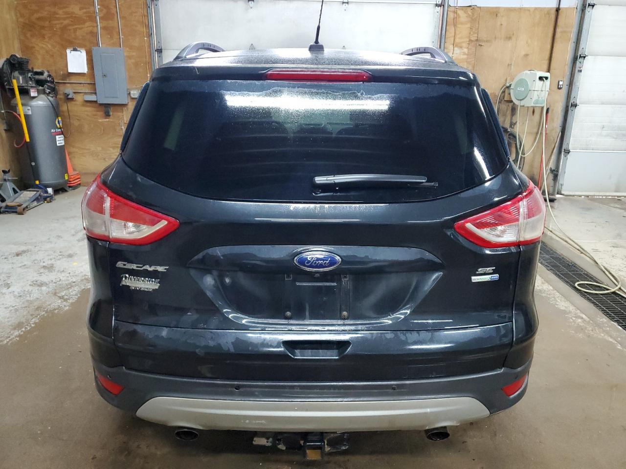 Photo 5 VIN: 1FMCU9GX7EUC84201 - FORD ESCAPE 