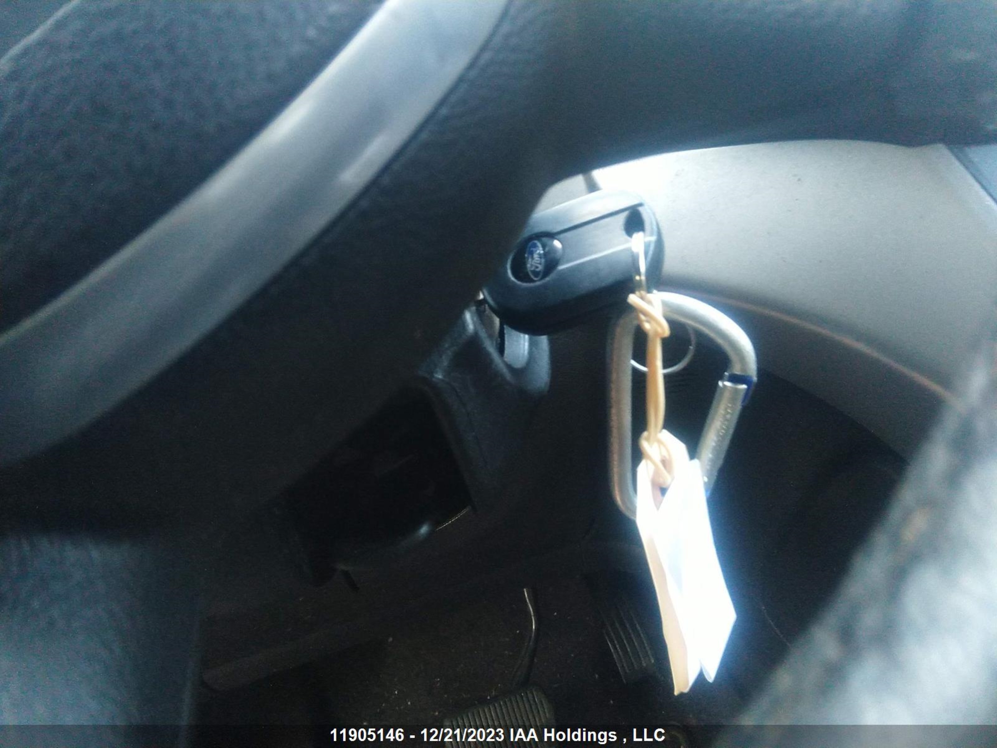 Photo 10 VIN: 1FMCU9GX7EUE15515 - FORD ESCAPE 