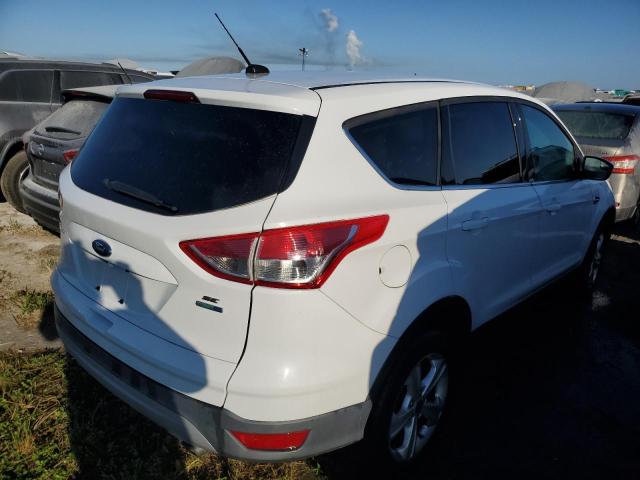 Photo 3 VIN: 1FMCU9GX7FUA21692 - FORD ESCAPE SE 