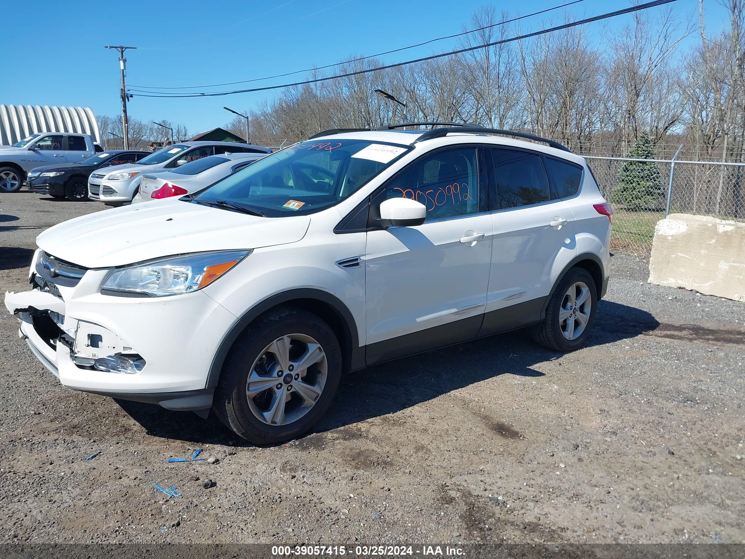 Photo 1 VIN: 1FMCU9GX7FUC53225 - FORD ESCAPE 