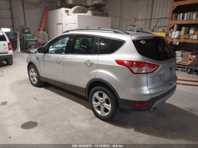 Photo 2 VIN: 1FMCU9GX7GUB82870 - FORD ESCAPE 