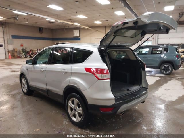 Photo 2 VIN: 1FMCU9GX8FUB22594 - FORD ESCAPE 