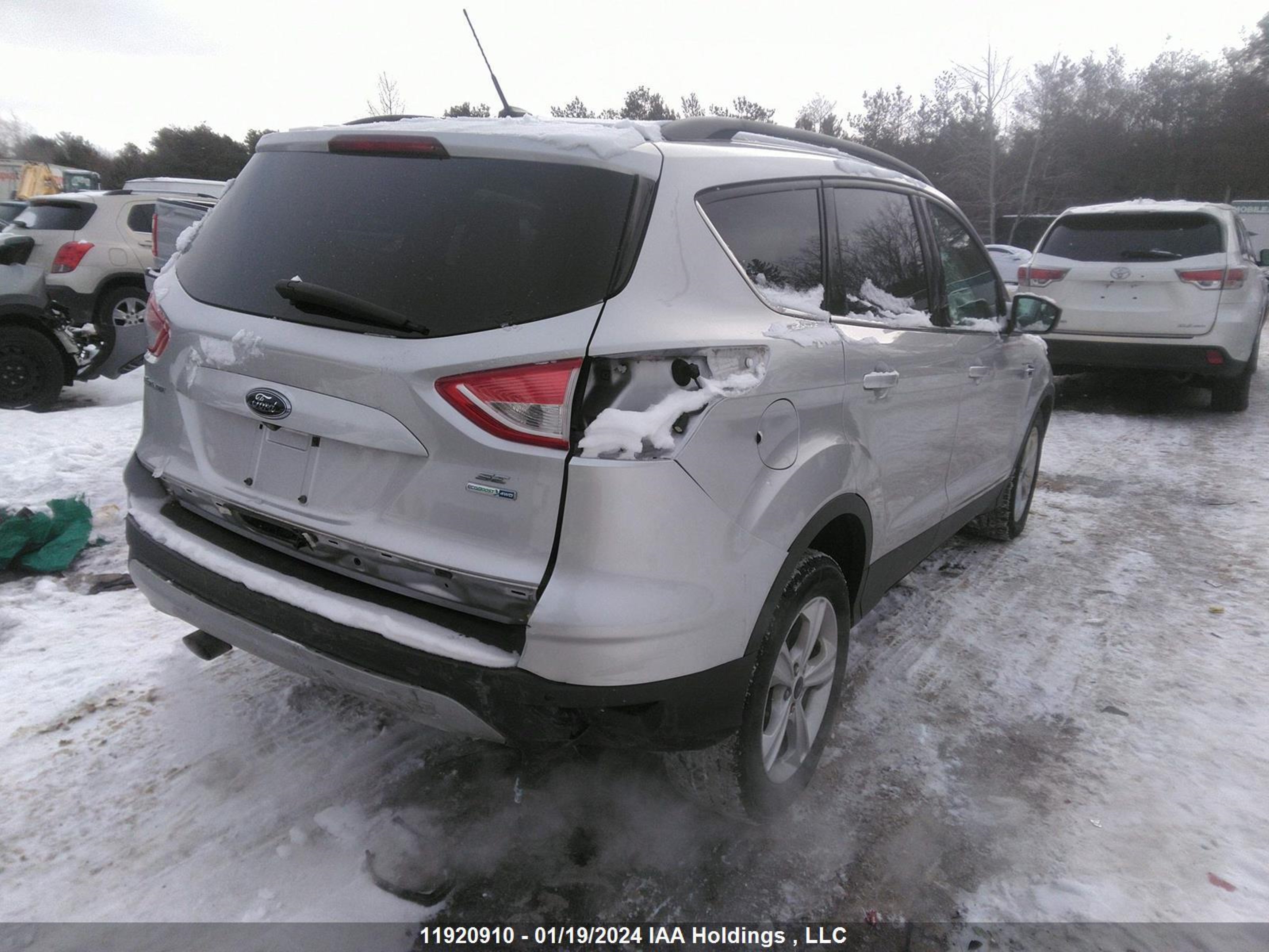 Photo 3 VIN: 1FMCU9GX9EUC39325 - FORD ESCAPE 