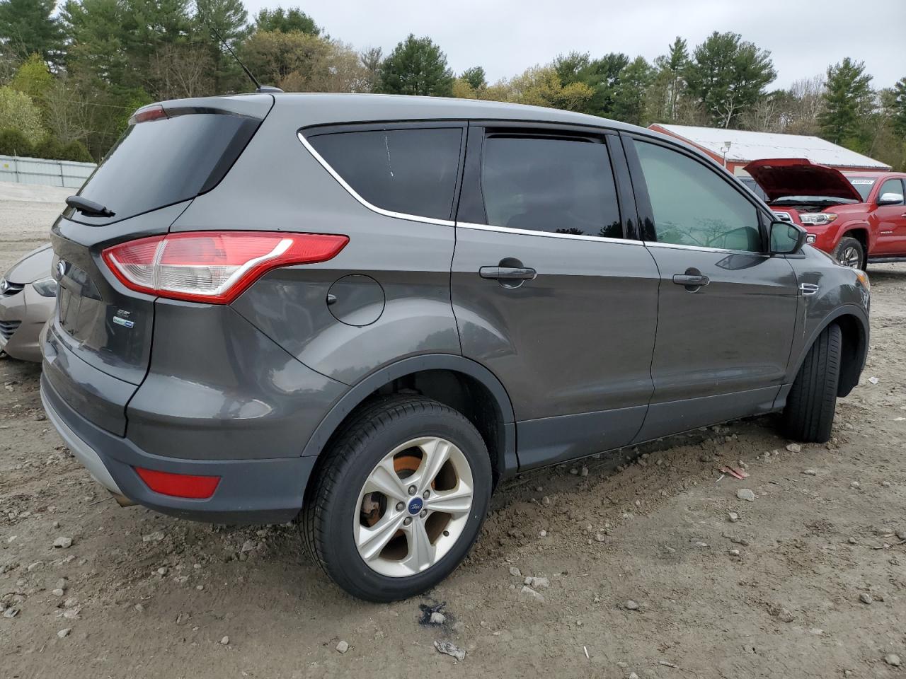 Photo 2 VIN: 1FMCU9GX9FUA13495 - FORD ESCAPE 